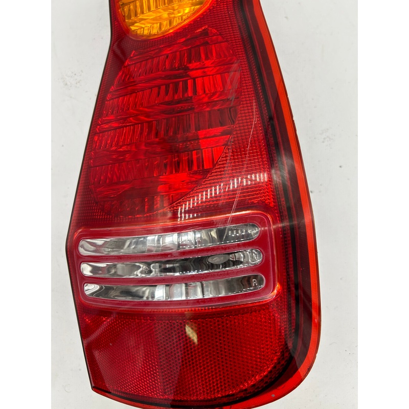 Hyundai Lavita 10/2001-02/2004 Tail Light Right Hand Side