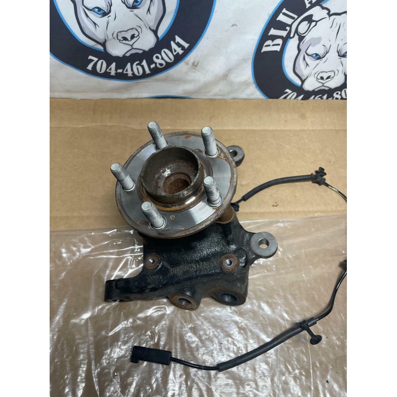 2018-23 Ford Mustang Driver LH Spindle Knuckle Hub Assembly 244