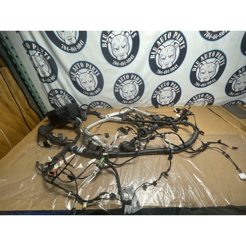 2018-23 Ford Mustang Fuse Box Engine Bay Harness 244