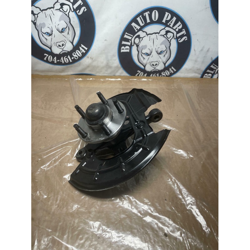 2003-04 Ford Mustang SVT Cobra Front Passenger RH Spindle 247