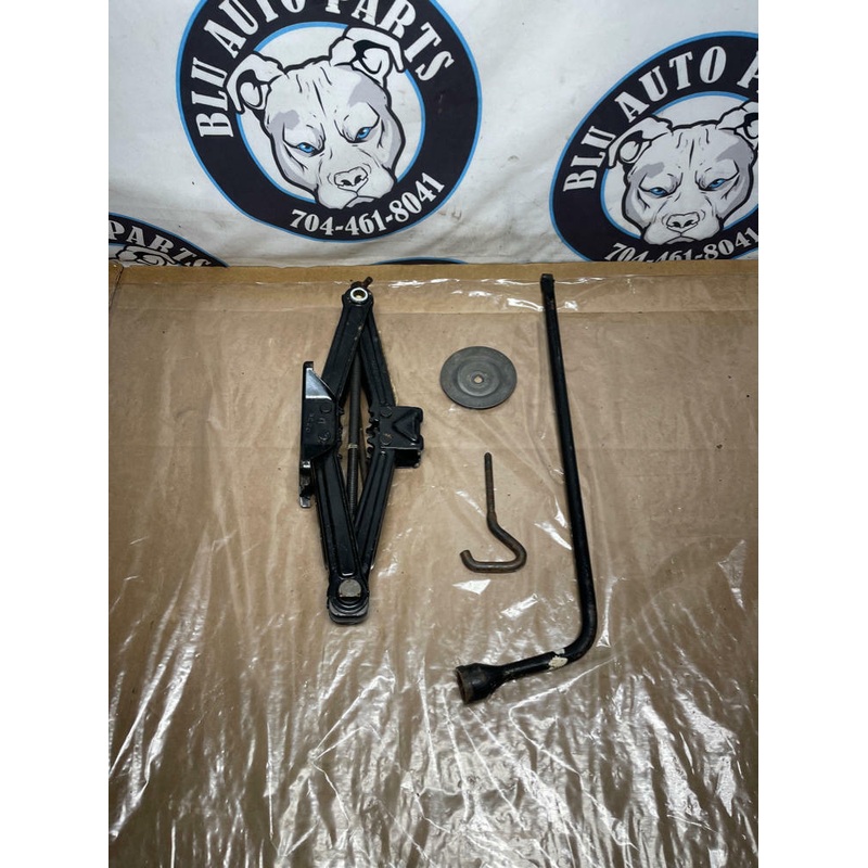 2003-04 Ford Mustang SVT Cobra Spare Tire Kit Complete 247