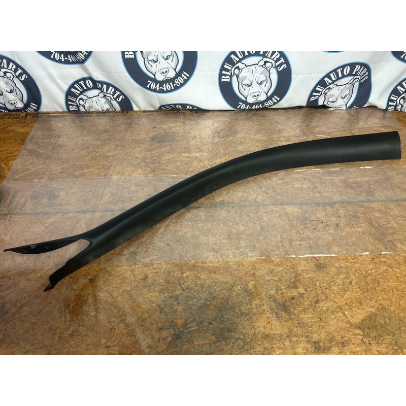 2011-14 Ford Mustang Passenger RH Interior A-Pillar 239