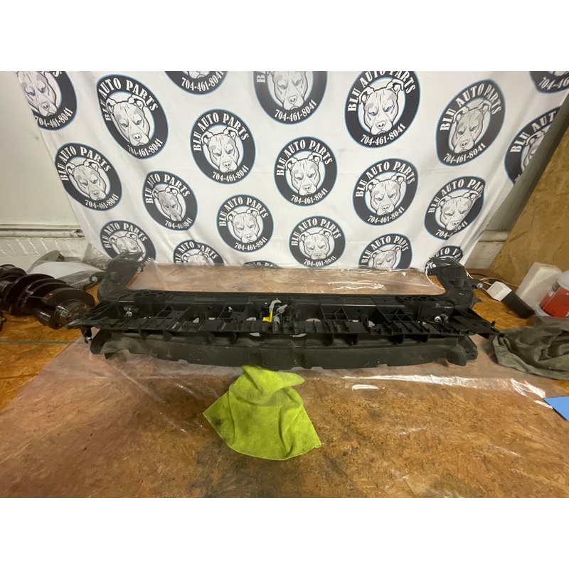 2015-17 Ford Mustang Core Support 256