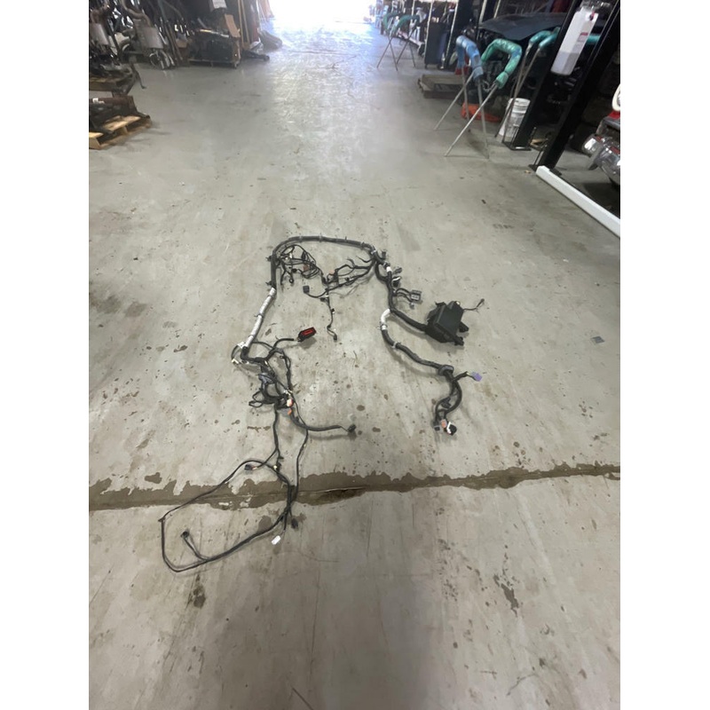 2015-17 Ford Mustang Distribution Harness Fuse Box Engine Bay 256