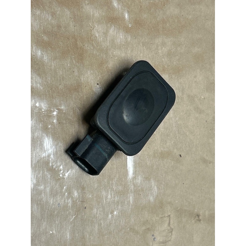 2015-17 Ford Mustang GT Trunk Release Button   236