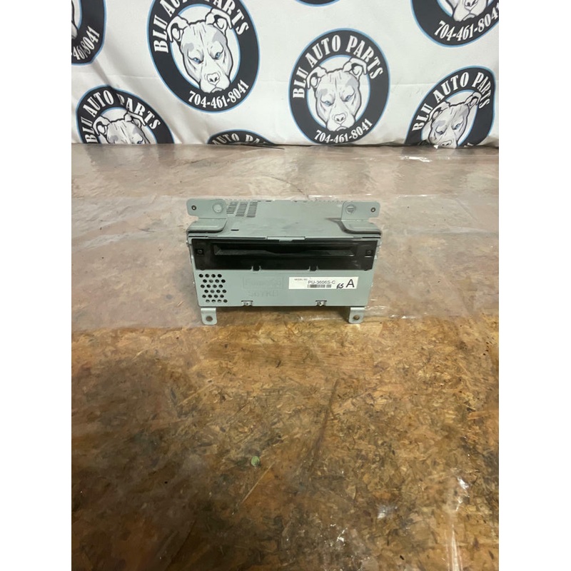 2015-17 Ford Mustang OEM CD Player Assembly PU-3606S