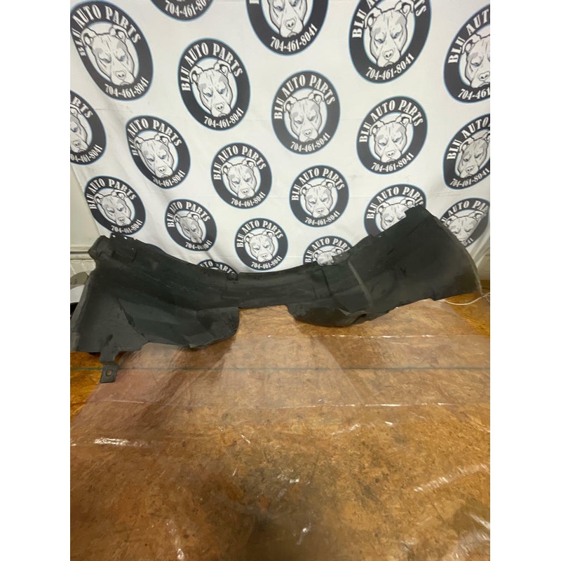 2015-17 Ford Mustang Passenger RH Front Wheel Well 256
