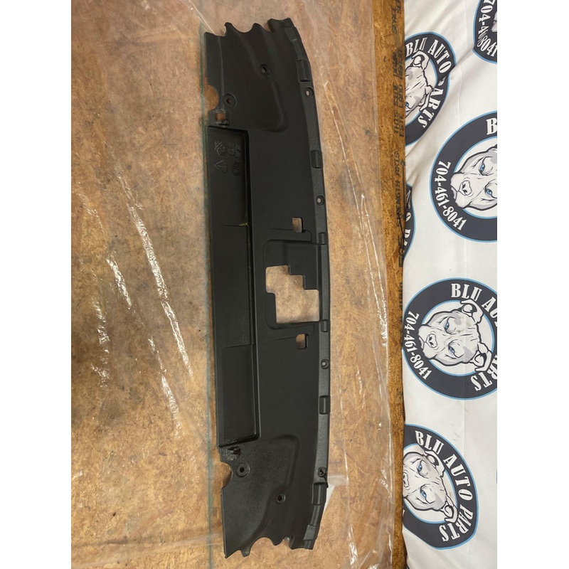 2015-23 Ford Mustang GT Upper Radiator Cover Panel 236
