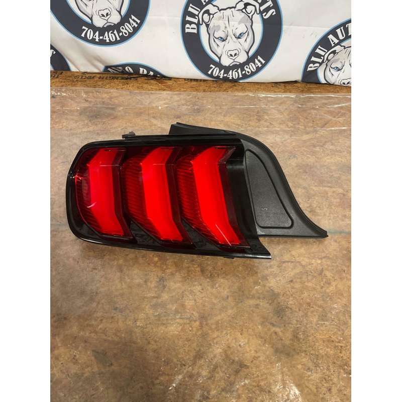 2015-23Ford Mustang GT LH Tail Light 236