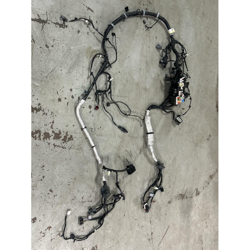 2018-23 Ford Mustang 5.0 Coyote Distribution Harness Fuse Box 10R80 236