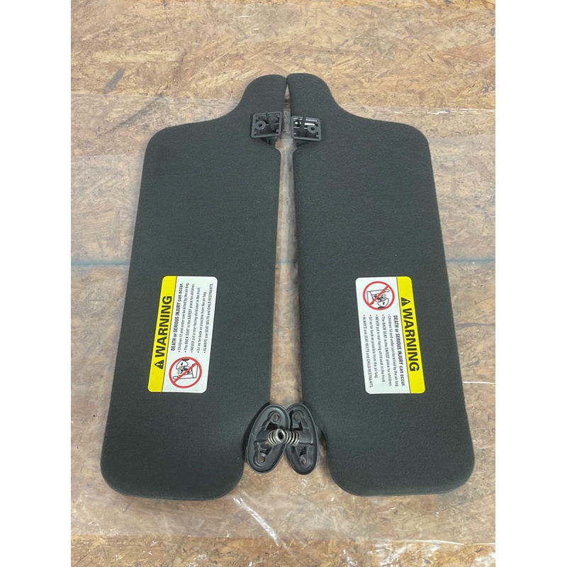 1999-04 Ford Mustang GT Bullitt Coupe Sunvisors Pair LH RH 257