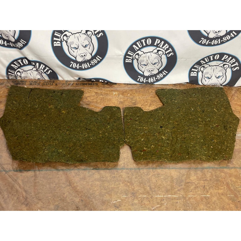 1999-04 Ford Mustang GT Bullitt Interior Quarter Panel Insulation 257