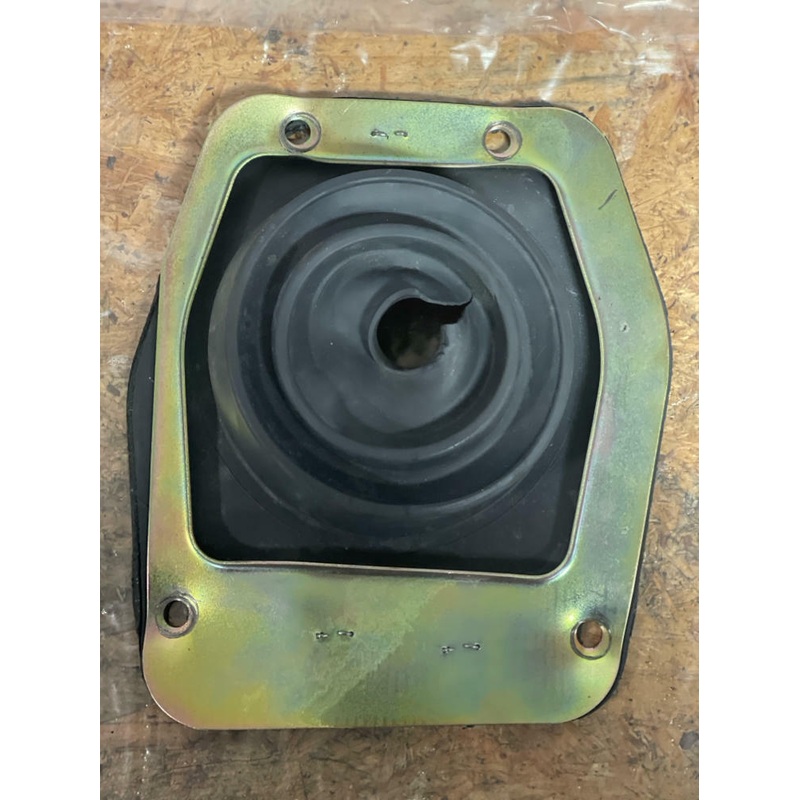 1999-04 Ford Mustang GT Bullitt Tremec TR3650 Shift Boot Isolator- 51k Miles 257