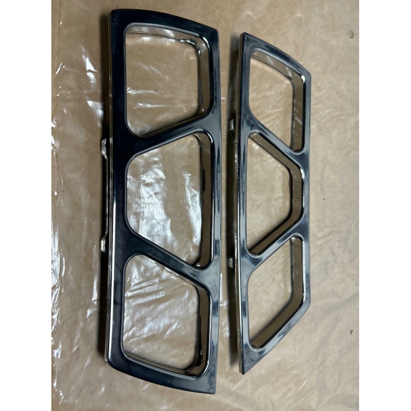 2003-04 Ford Mustang SVT Cobra Aftermarket Hood Inserts 270