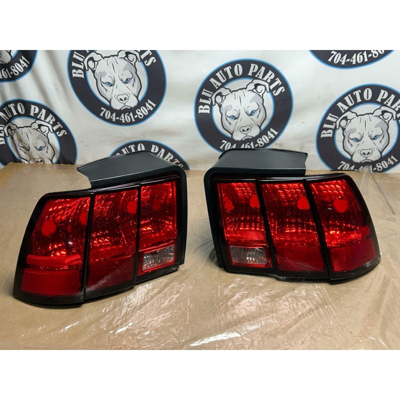2003-04 Ford Mustang SVT Cobra Tail Lights OEM LH RH 270