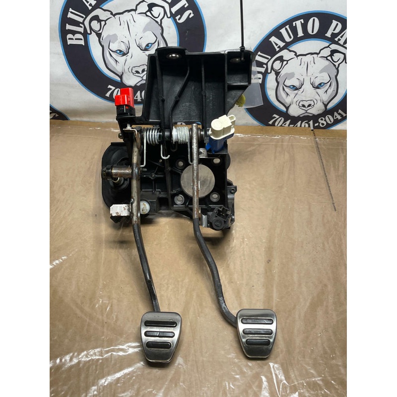 2007-09 Ford Mustang Shelby GT500 KR Pedal Assembly 16k Miles 263