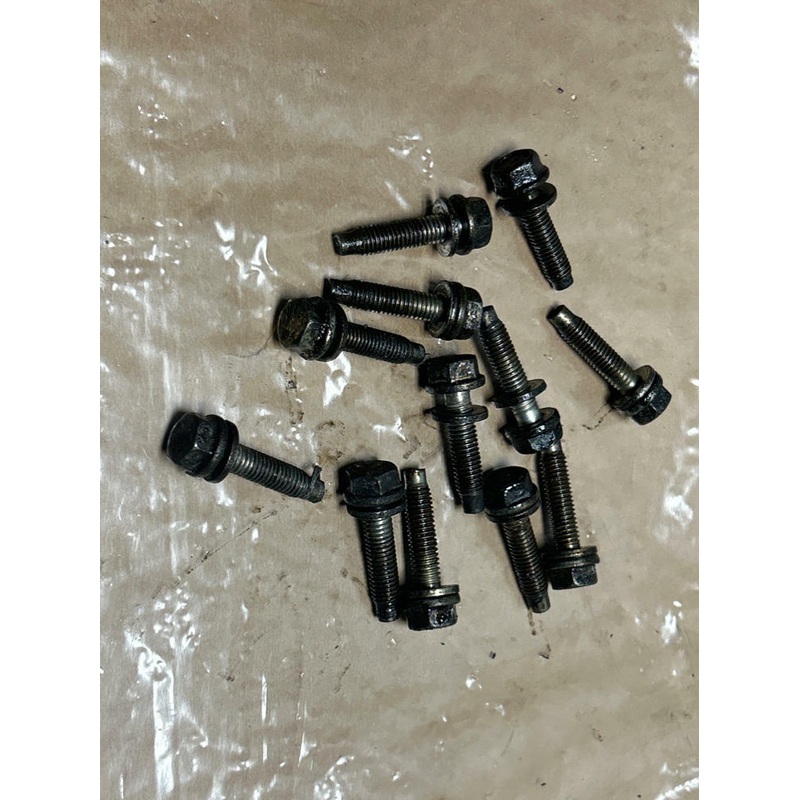 1999-04 Ford Mustang GT OEM Oil Pan Hardware 230
