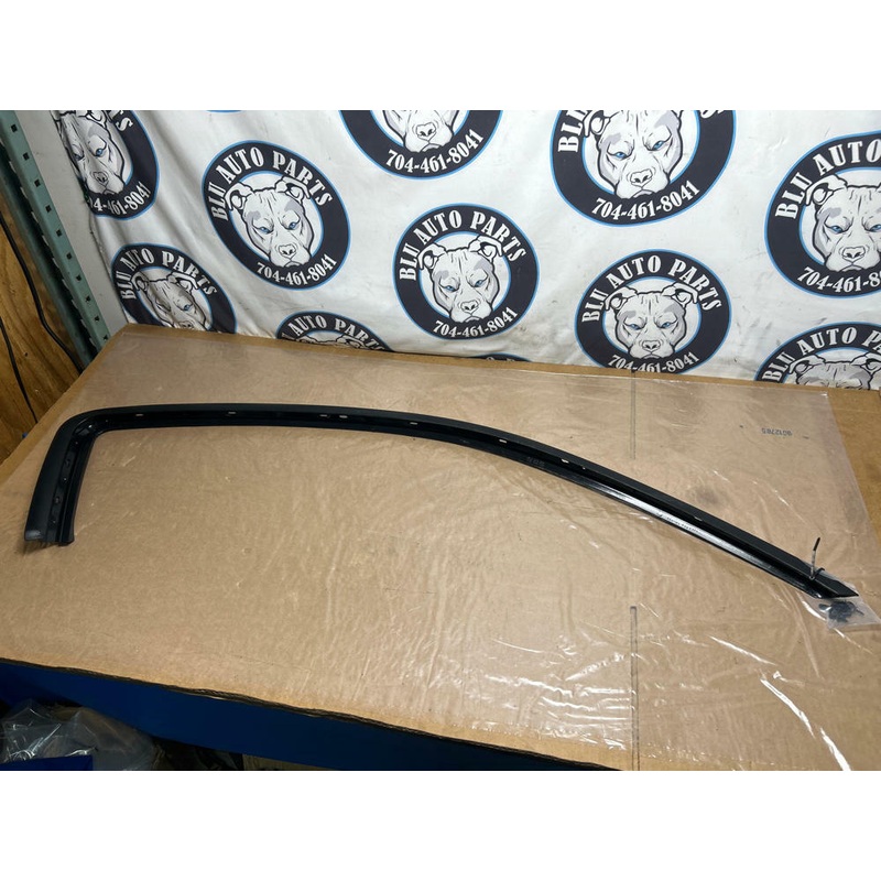 2007-09 Ford Mustang Shelby GT500 KR Window Frame Trim Pass. RH- for Coupe, 263