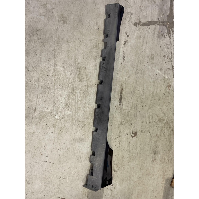 2015-23 Ford Mustang Driver LH Side Skirt (Paint Code: UA) 265