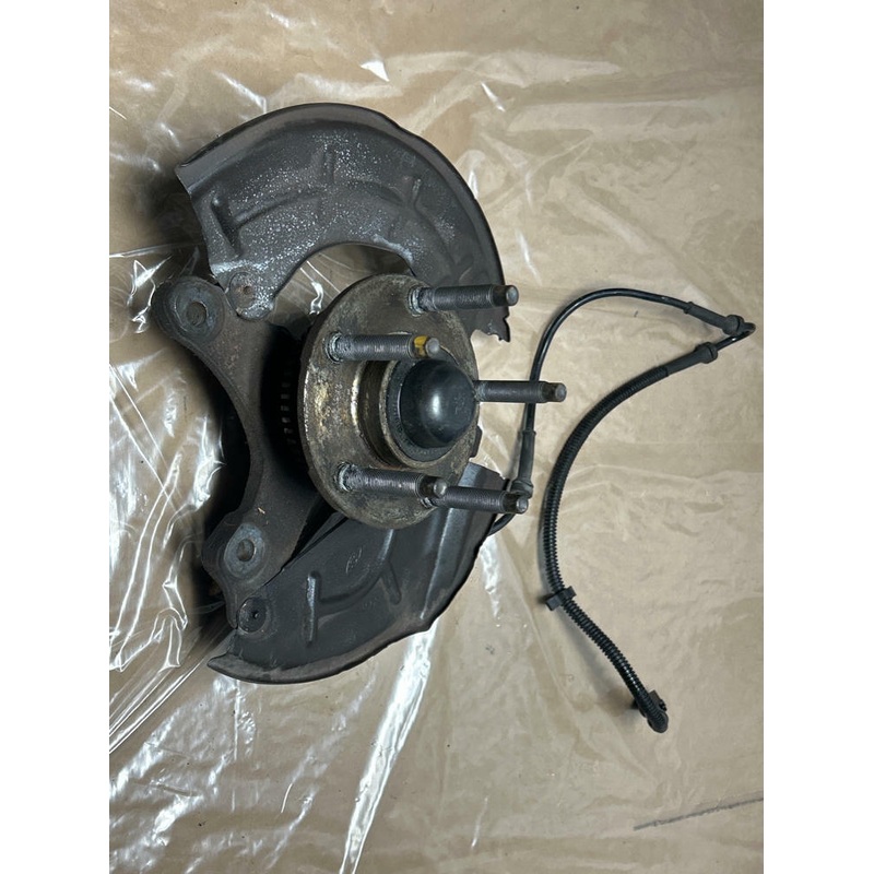 2003-04 Ford Mustang SVT Cobra Front RH Spindle Assembly- w/ ABS Sensor 270