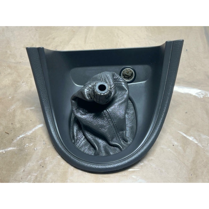 2003-04 Ford Mustang SVT Cobra OEM Shifter Boot & Bezel 270