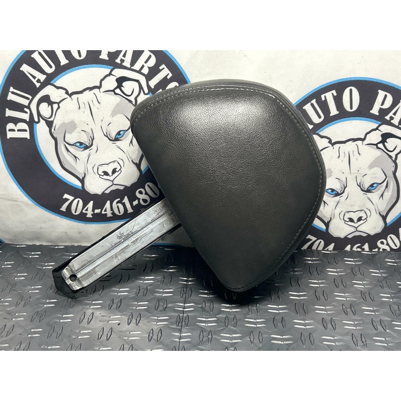 1999-04 Ford Mustang GT Front RH Passenger Head Rest 245