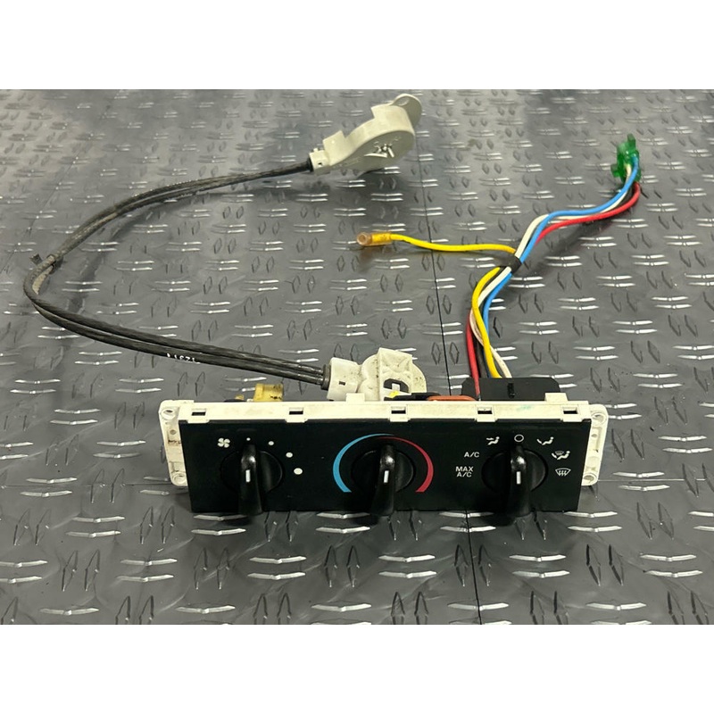 1999-04 Ford Mustang GT Saleen HVAC Control Panel w/ Knobs 245