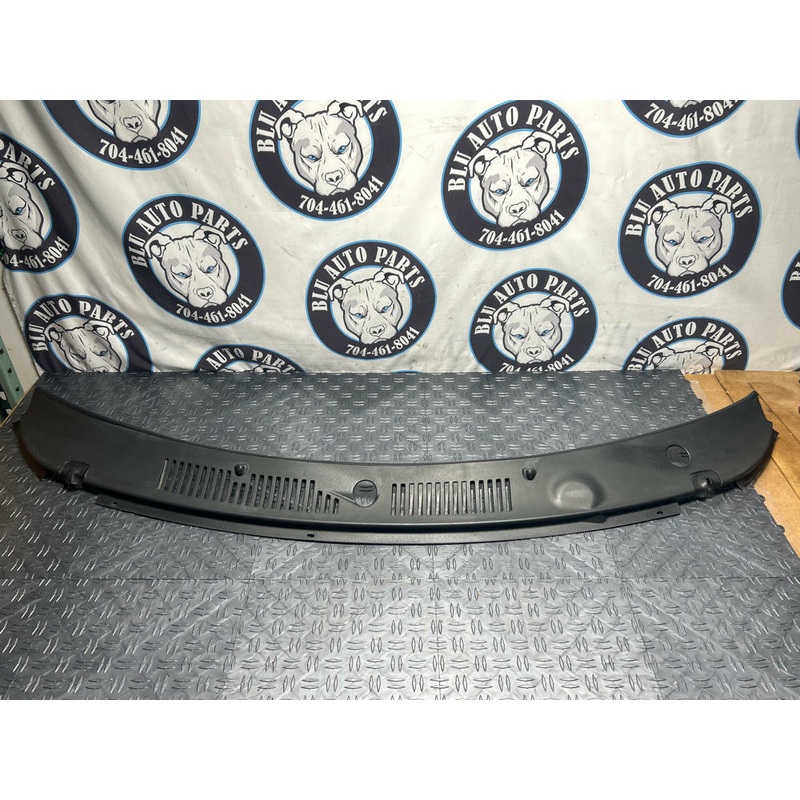 1999-04 Ford Mustang GT Saleen RePop. Upper Wiper Cowl Panel Uncracked 245