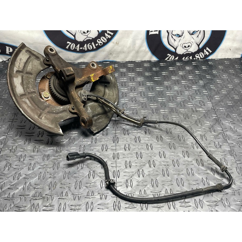 2003-04 Ford Mustang SVT Cobra LH Front Spindle & Hub 255