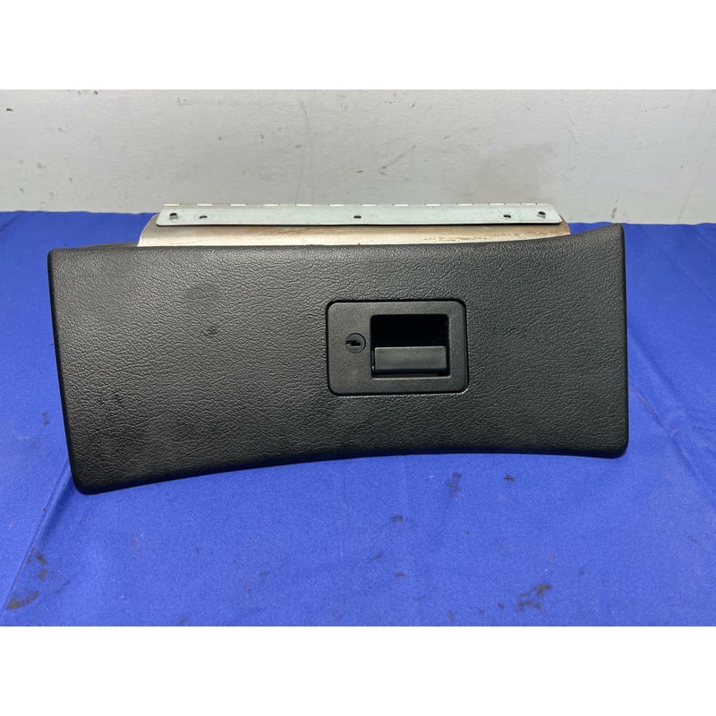 1994-98 Ford Mustang Black Glove Glove Box NICE 120