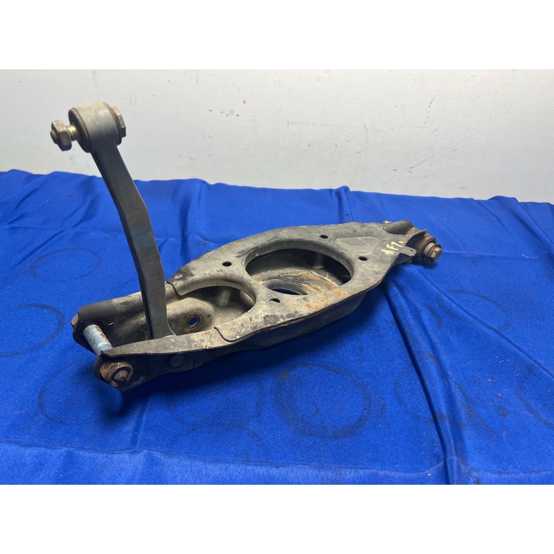 1999-02 Mercedes Benz E55 AMG Right Rear Lower Control Arm Spring Perch 094