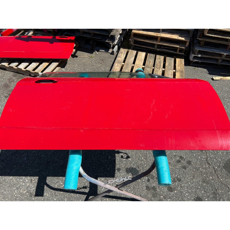1999-04 Ford Mustang Torch Red Passenger Right RH Door Assembly 088