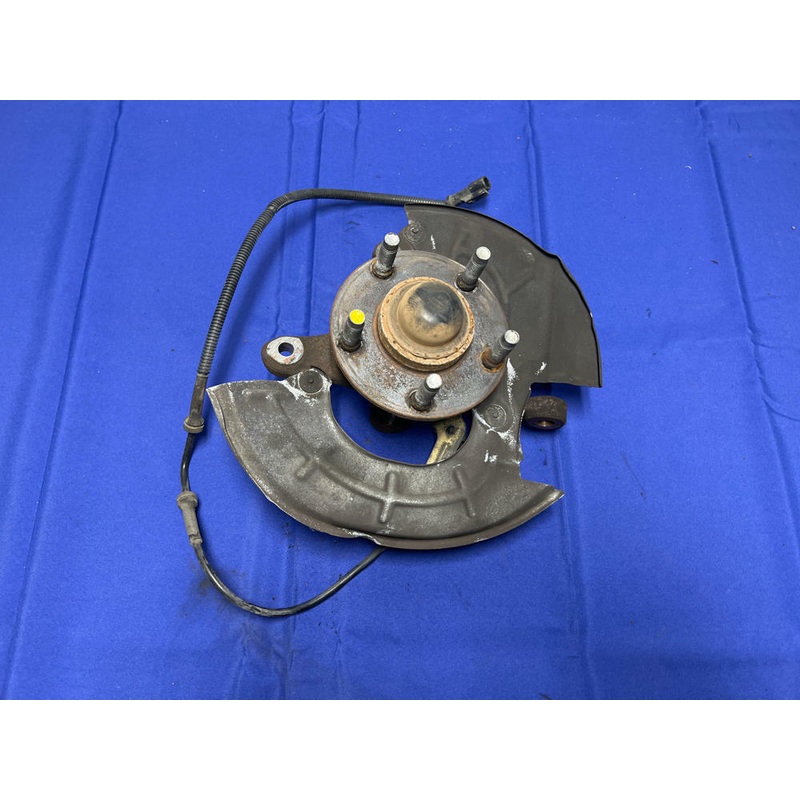 2001 Ford Mustang GT Bullitt Front Right Spindle Wheel Hub 125