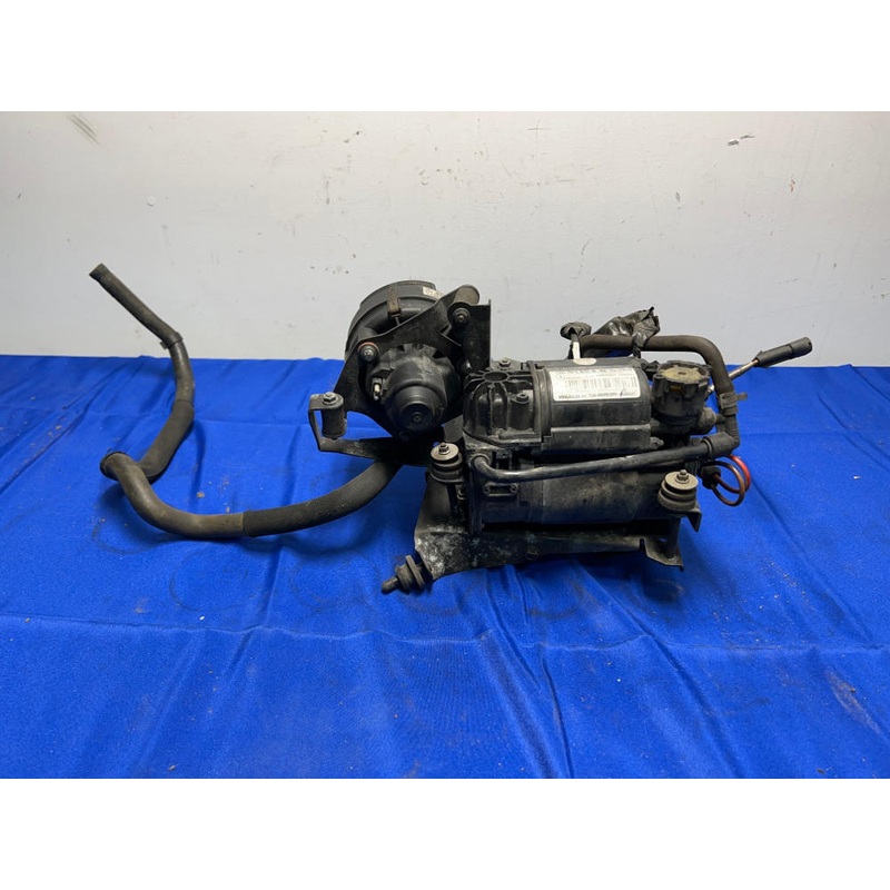 2003-06 Mercedes Benz W211 E Class Air Compressor Pump Assembly OEM 105