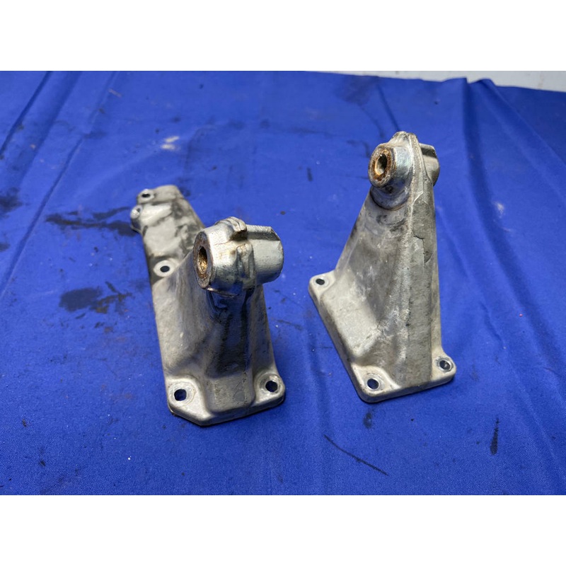 2003-06 Mercedes Benz W211 E Class Engine Mount Brackets 099