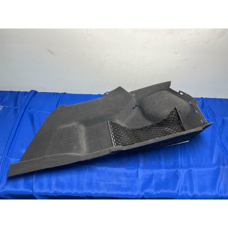 2003-06 Mercedes Benz W211 E Class Sedan Right Trunk Carpet Liner 105