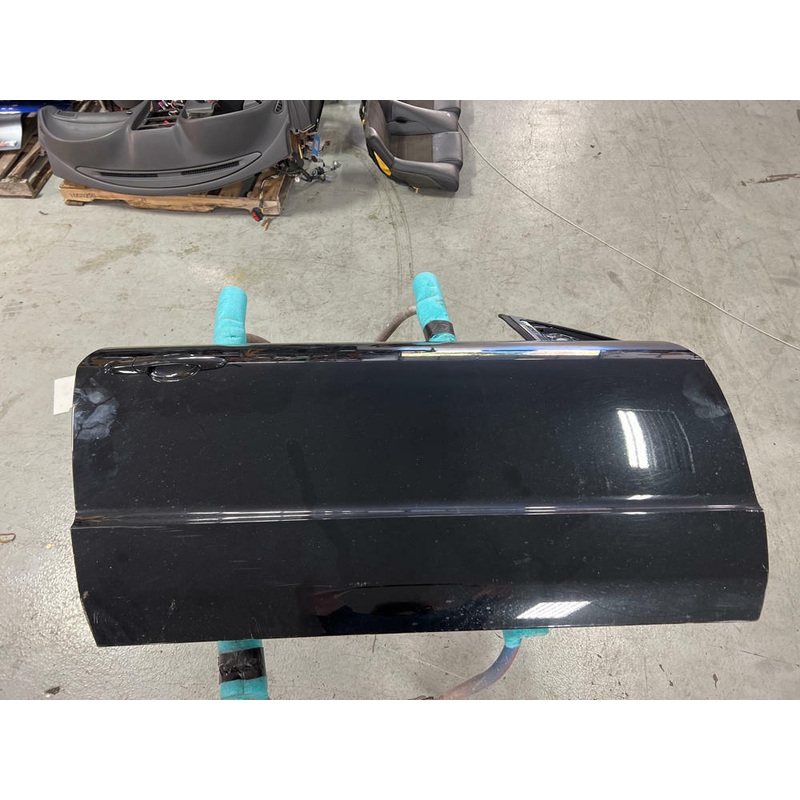 2005-09 Ford Mustang Black Passenger Door w/ Glass 127