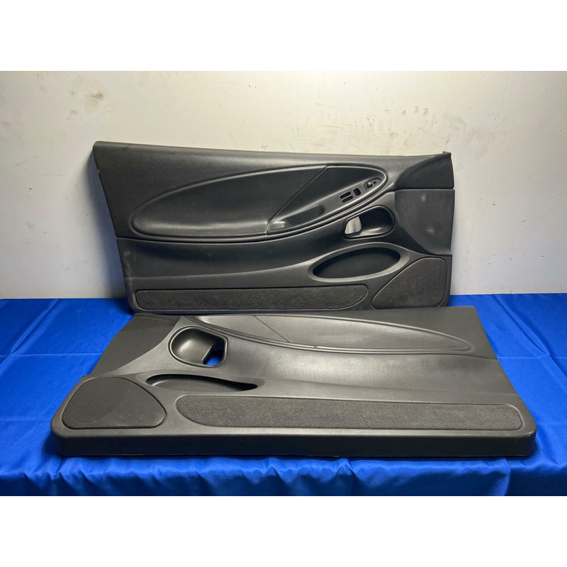 1999-04 Ford Mustang Coupe Dark Charcoal Door Panels Minor Damage 151