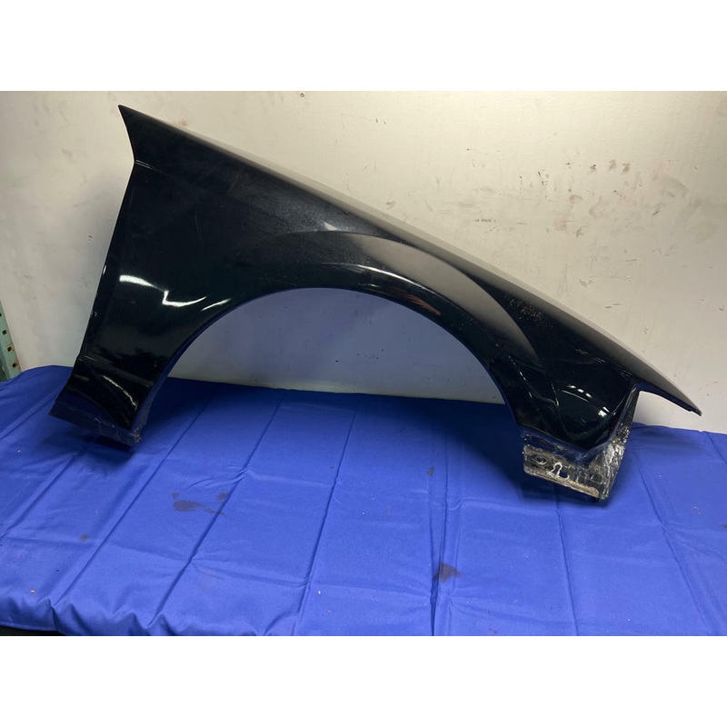 1999-04 Ford Mustang Passenger Fender w/ Shaved Antenna Hole 137