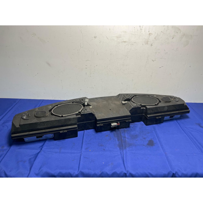 2001-04 Ford Mustang Coupe Mach 460 Rear Speakers Amps Box 135