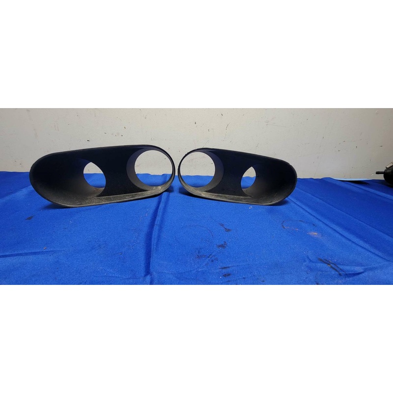 2003-04 Ford Mustang SVT Cobra Fog Light Bezels & Fog Lights 151