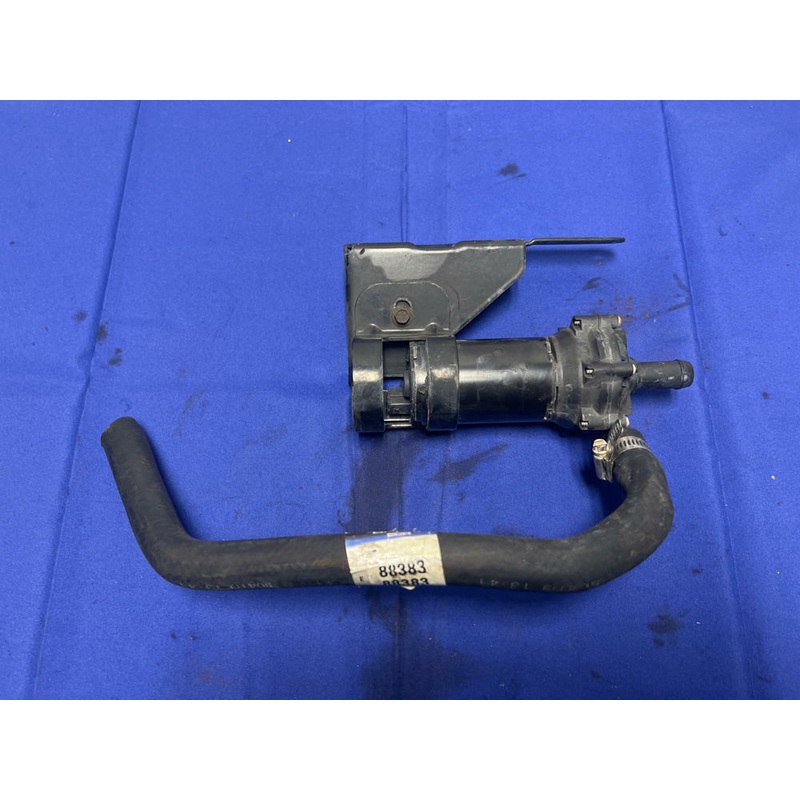 2003-04 Ford Mustang SVT Cobra Intercooler Pump and Mounting Bracket NP