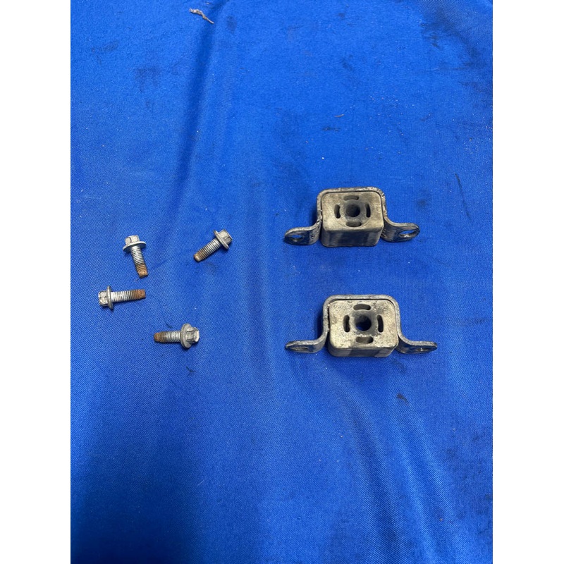2003-04 Ford Mustang SVT Cobra Rear Exhaust Hanger Brackets 167
