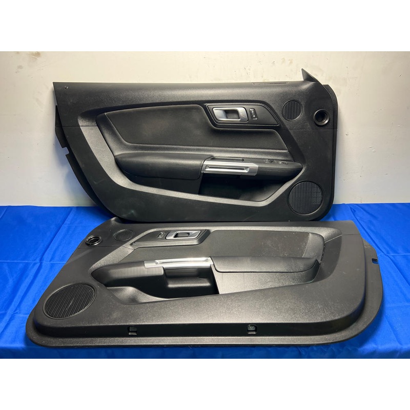 2015-21 Ford Mustang Coupe Black Leather Door Panels Shaker 143