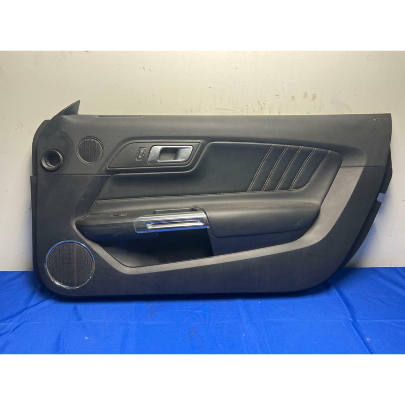 2015-23 Ford Mustang Black Leather Passenger Door Panel 154