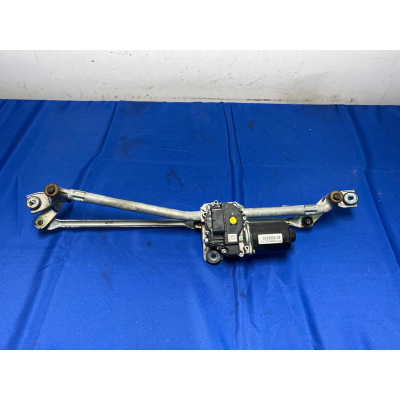 2015-23 Ford Mustang Windshield Wiper Motor and Arms 23k Miles 158