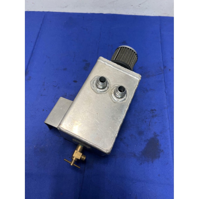 Universal Engine Oil Catch Can with AN Line Fittings NP