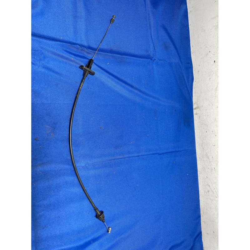 1999-04 Ford Mustang GT Throttle Cable 178