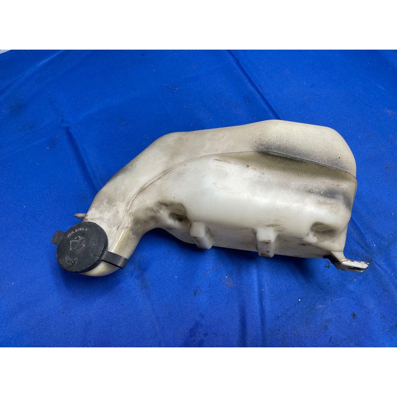 1999-04 Ford Mustang GT Windsheild Wiper Reservoir Jug 178