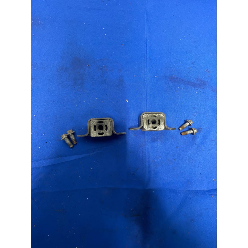 2003-04 Ford Mustang SVT Cobra Rear Exhaust Mount Brackets 166
